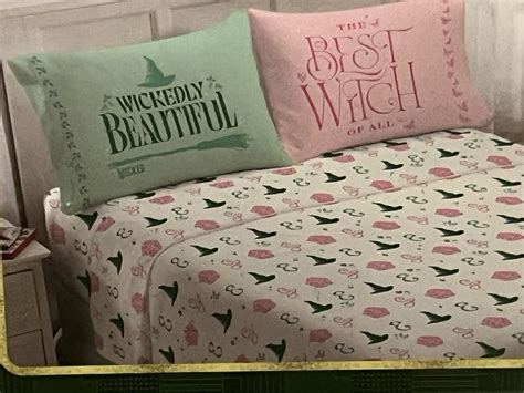 WICKED Queen Sheet Set with 2 Standard Pillowcases, Musical Theatre