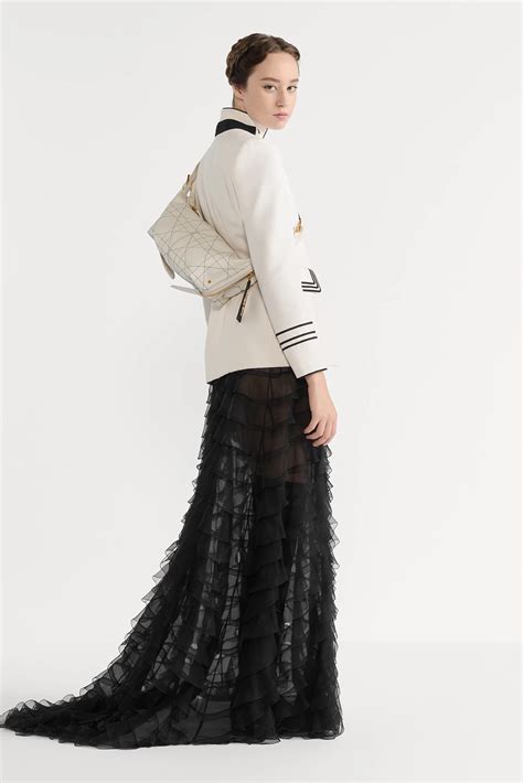 Cruise 2024 collection - Woman | DIOR CZ| DIOR