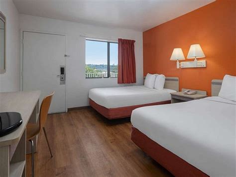 MOTEL 6 OCEANSIDE, CA - Motel Reviews, Photos, Rate Comparison ...