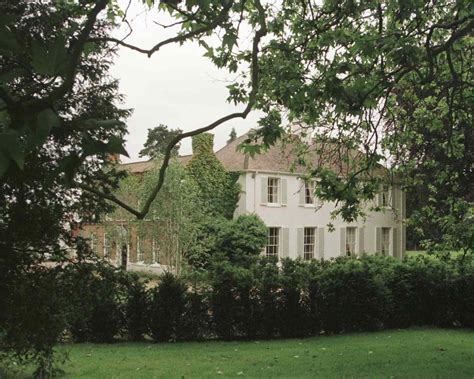 Queen Elizabeth Once Gave a 9-Year-Old Royal a £1.5m Mansion