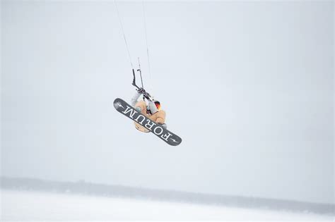Soaring over a frozen lake at 40 mph, snow kiteboarders get epic air Up ...