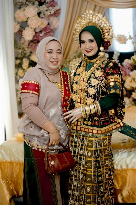 Ibu+Ibu+Maling Photos, Download The BEST Free Ibu+Ibu+Maling Stock Photos & HD Images