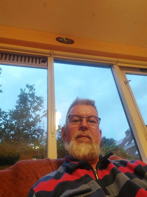 March Chalkboard Calendar Ideas for 2026: Cute Spring & Easter Chalk ...