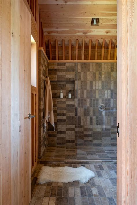 Modern Bathroom Shower with Tile Floor Plan | Feel Design | Feel Design