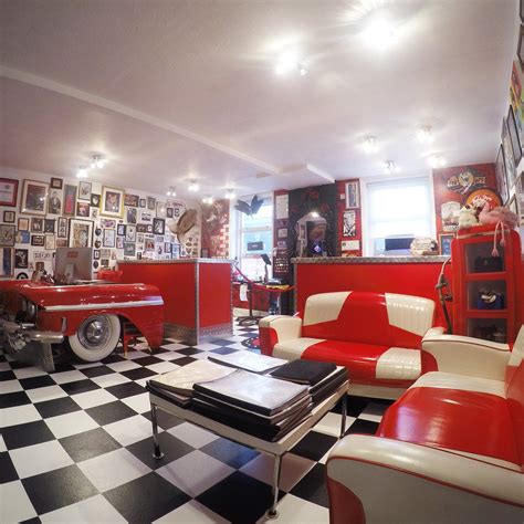RED'S TATTOO PARLOUR LTD - All You Need to Know BEFORE You Go (with ...