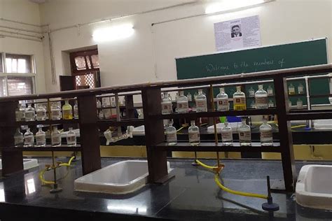 Mata Jijabai Govt. Girls P.G. College Indore Campus: Photos, Virtual Tour
