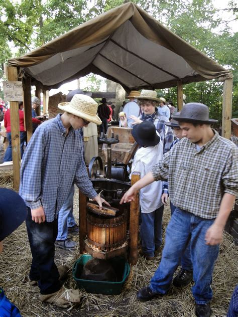 PC, The Traveler: JOHNNY APPLESEED FESTIVAL, Ft. Wayne, Indiana