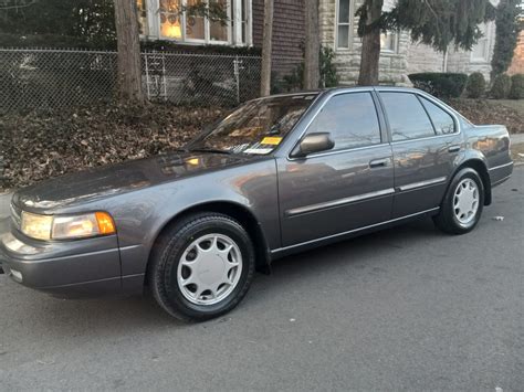 Joe's 1990 VE30DE Super Clean and Mint 3rd Nissan Maxima SE