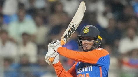 Gill and Abhishek begin new chapter in old bromance