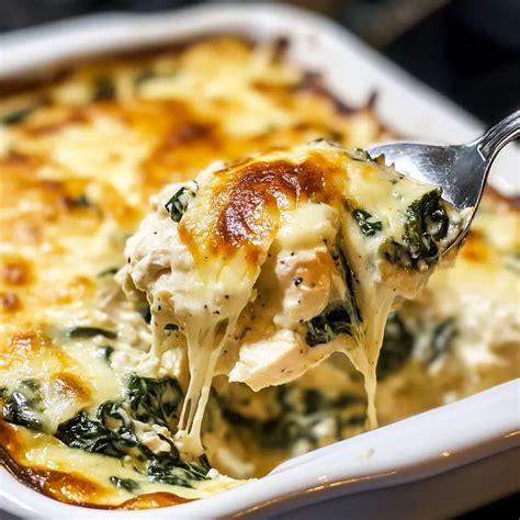 Creamy Chicken Spinach Casserole Recipe - Easy and Delicious! - Family ...