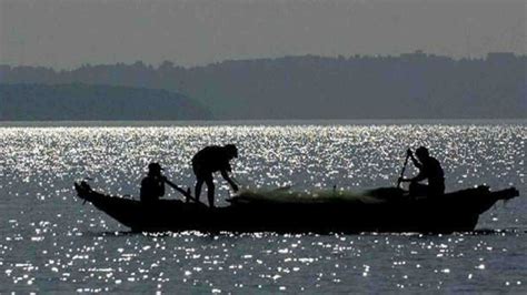 Fisher feared drowned in sea off Mahabs