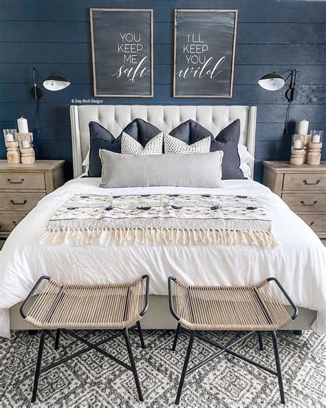 farmhouse bedroom accent wall ideas