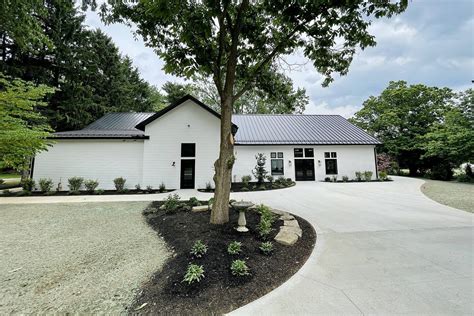 1840 Manor House - Reviews, Photos & Deals 2026 - Akron, OH - WeddingWire