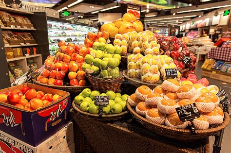 高档超市水果摊位展示高清图片下载-正版图片500180186-摄图网