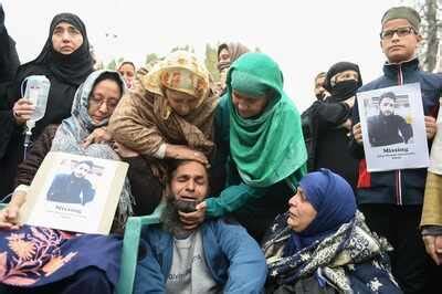 Student joins Kashmir terror group, parents appeal to terrorists 'have ...