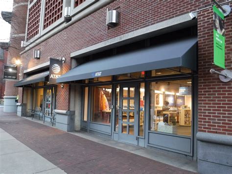 Commercial Outdoor Signage 的图像结果