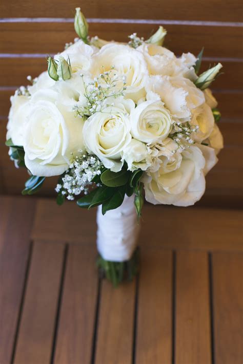 White wedding flowers | Small wedding bouquets, Bridal flowers, White ...