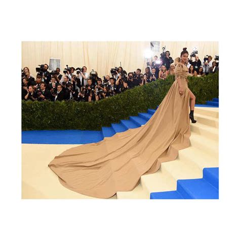 A Recap Of The Best Dresses Ever Spotted On The Met Gala Red Carpet ...