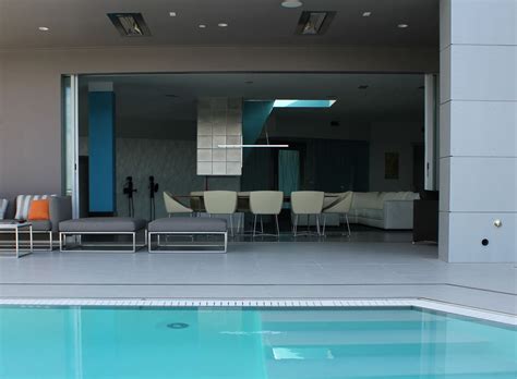 Bio - Les Makowski Art Work