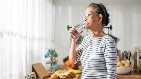 5 Quick Ways to Rehydrate Your Body Fast - GoodRx