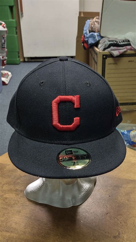 New Era 59Fifty CLEVELAND INDIANS Black Fitted Ball Cap Hat Sz 7 5/8 ...