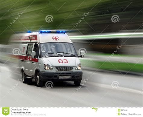 救护车汽车 库存照片. 图片 包括有 协助, 紧急, 驱动, 慈善, 痛苦, 适应, 莫斯科, 军医, 行动 - 9620186