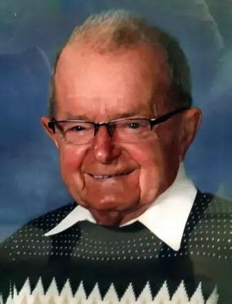 Lyle A. Gassmann Obituary (2025) - Dubuque, IA - Hoffmann Schneider ...