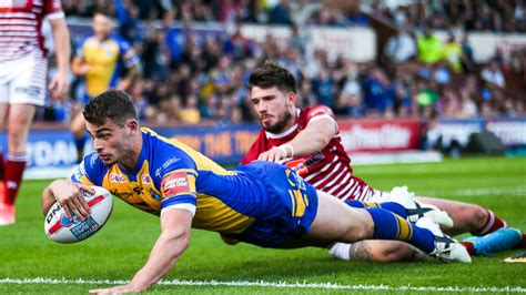 Stevie Ward: Leeds Rhinos captain retires from rugby league due to ...
