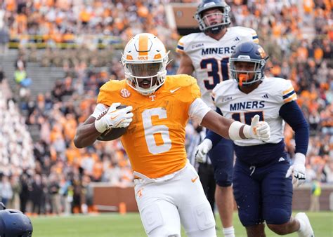 Fantasy Football: RB Dylan Sampson's 2025 NFL Draft player profile