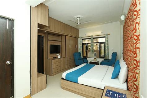 OYO 10425 Queens Pearl INN, OYO Rooms Dehradun, Book @ ₹1095 - OYO