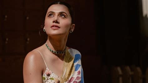 Saree sass-Taapsee Pannu