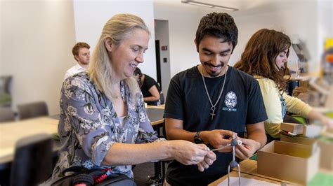 Professor Salter's Stop Motion Broadens UTD Animation Curriculum
