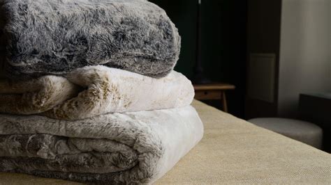 Soft Frosted Faux Fur Throws | Blankets | Natural Bed Company