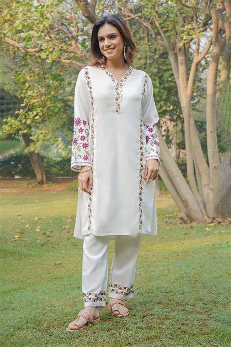 House Of Kari(Chikankari Clothing) - Woollen Kashmiri White Kurta Set