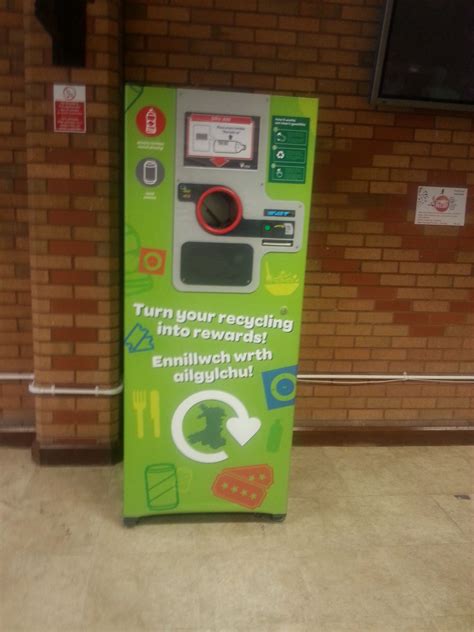 Recycle on the Go Reverse Vending Machine - Cardiff and Vale College