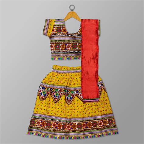 Yellow Navratri Dress – Elegant Toran Style | Garba Dress for Navratri ...