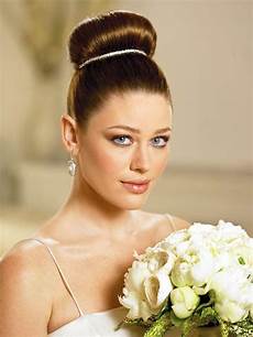 Hair Style For Hair On Wedding Day by Wedding Day Bridal Medium Hairstyles 2013 She12 Hair Style For Hair On Wedding Day