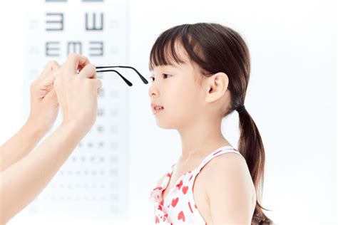 呵护好孩子的眼睛，让他们拥有一个光明的未来-京东健康