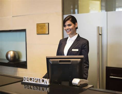 Working Front Desk At A Hotel: A Comprehensive Guide - Hotel F & B