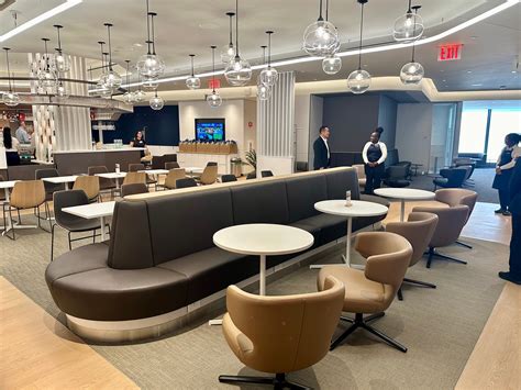 First Look at the Remodeled Lufthansa Lounge at Newark Airport