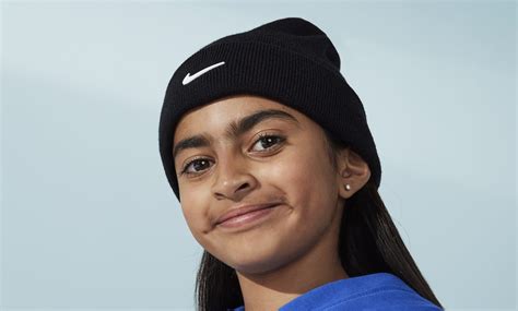 Nike Peak Kids' Swoosh Beanie. Nike IN