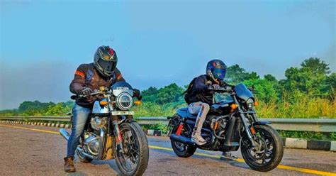 RE Continental GT 650 vs Harley Davidson Street Rod 750 – Drag Race ...