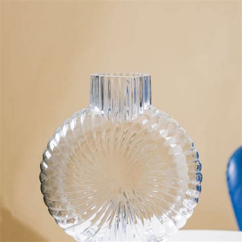 Conch Shell Textured Glass Vase Online - Premium Vase | Nestasia