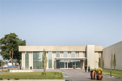 John Deere Seeding - OPN Architects