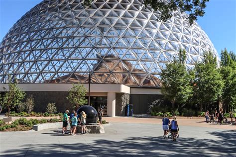 World’s Largest Indoor Desert: world record in Omaha, Nebraska