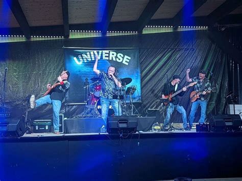 UNIVERSE Dance band Shermans Lounge (Flint), Sherman's Lounge, Flint ...