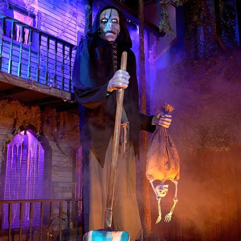 Haunted Living 12-ft Talking LED Bone Collector Animatronic 61179 at ...