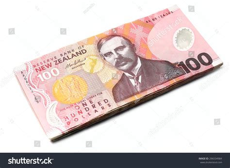 100 New Zealand Dollar