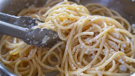 The Ultimate Guide to Tagliolini Cacio e Pepe: A Roman Classic