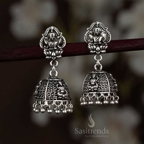 Oxidised Silver Jhumkas with Lakshmi Stud – Sasitrends